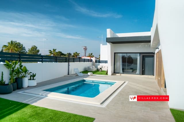 3 slaapkamer Villa te koop in San Miguel de Salinas met zwembad - € 409.900 (Ref: 8912486)