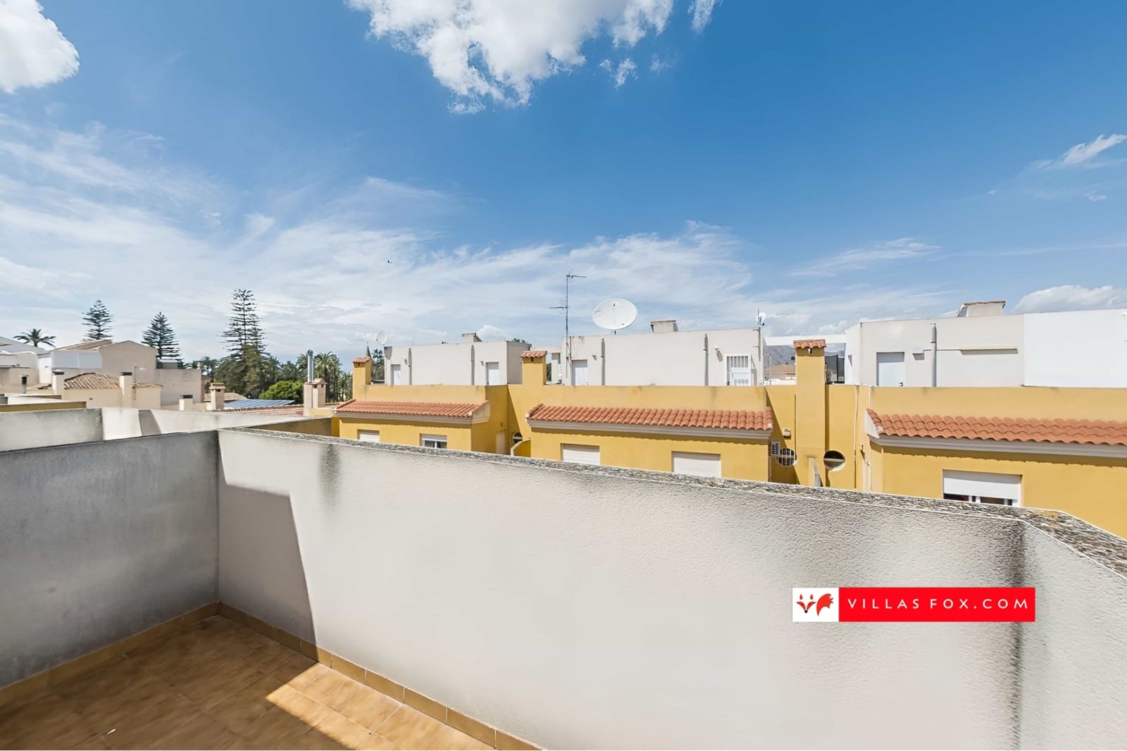 3 bedroom Apartment for sale in Jacarilla with pool - € 129,000 (Ref: 8937478)