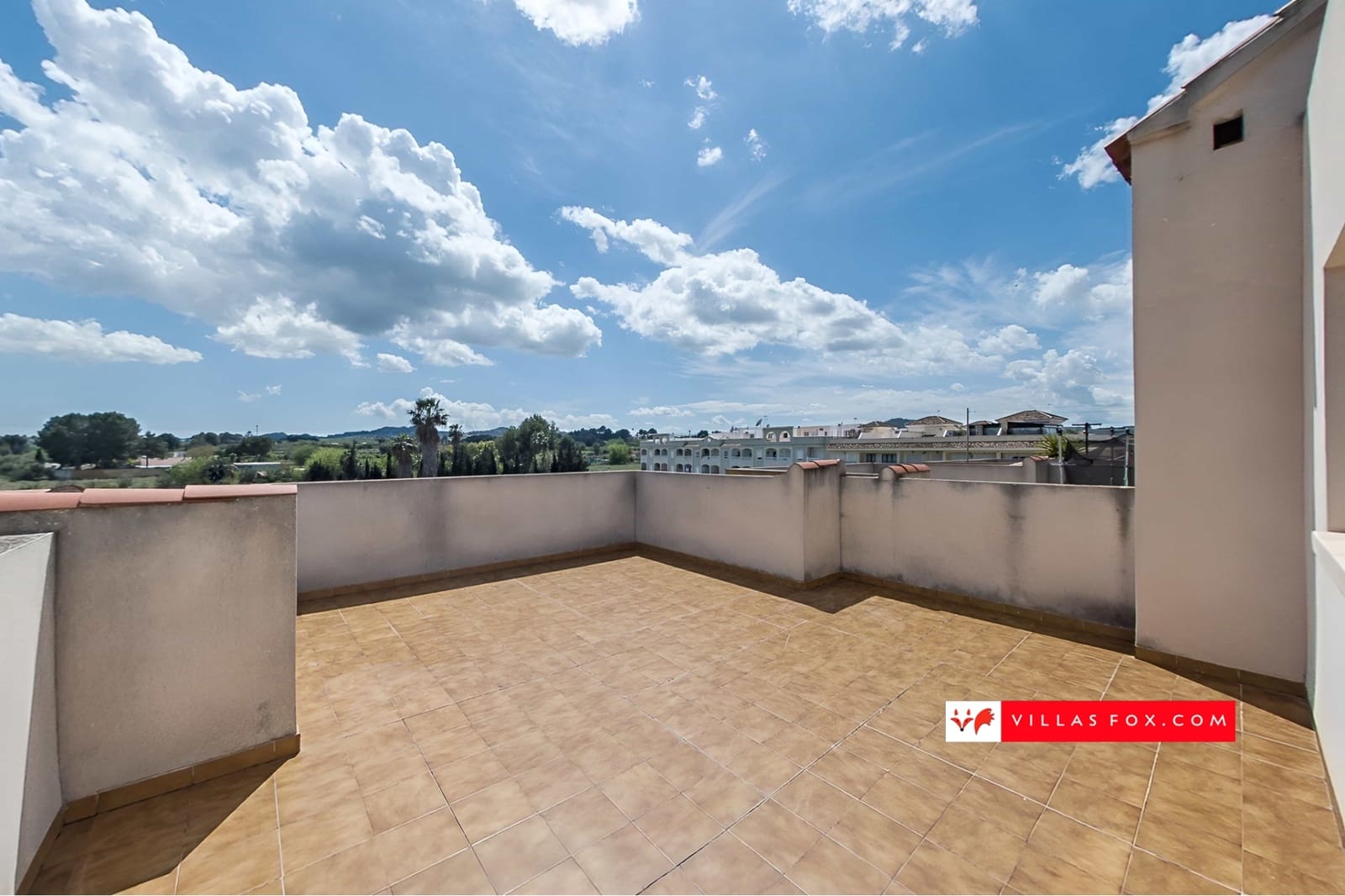 3 bedroom Apartment for sale in Jacarilla with pool - € 129,000 (Ref: 8937478)