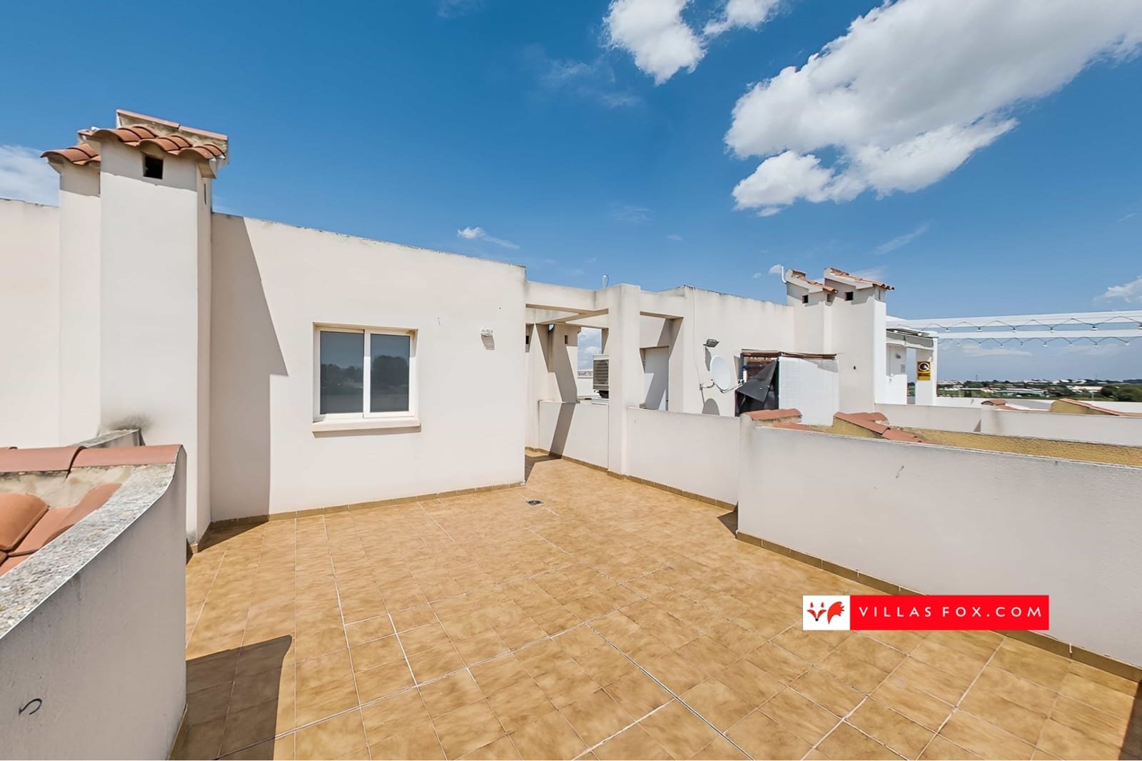 3 bedroom Apartment for sale in Jacarilla with pool - € 129,000 (Ref: 8937478)