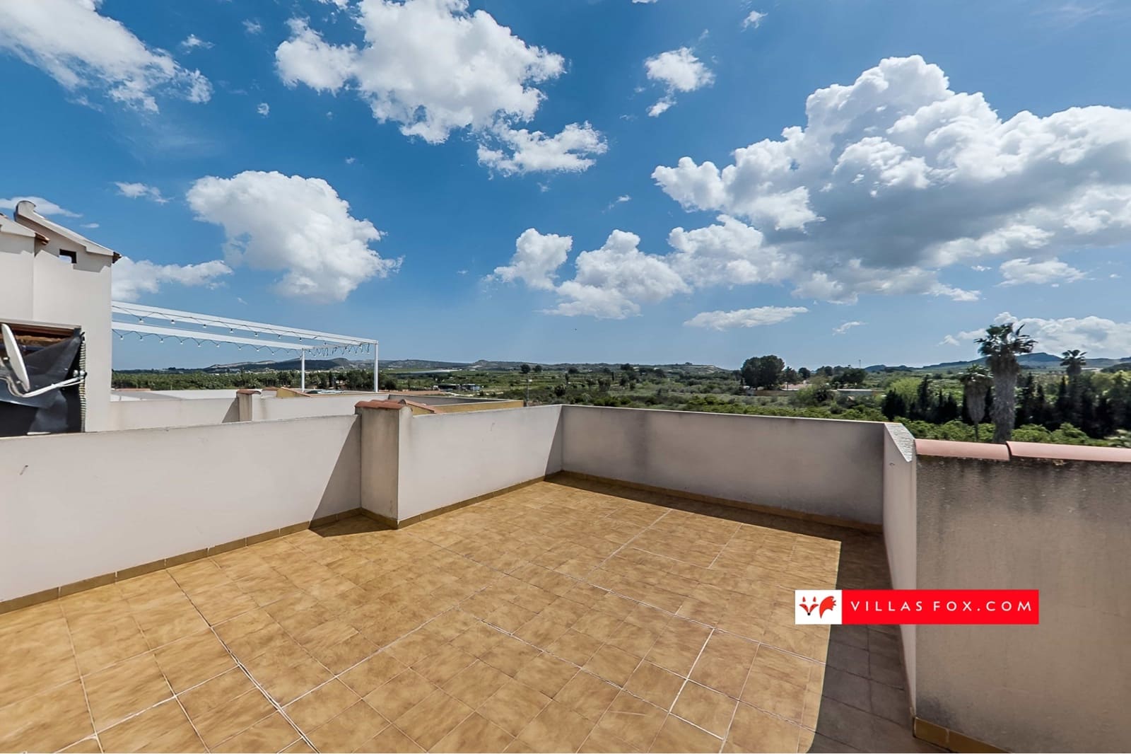 3 bedroom Apartment for sale in Jacarilla with pool - € 129,000 (Ref: 8937478)