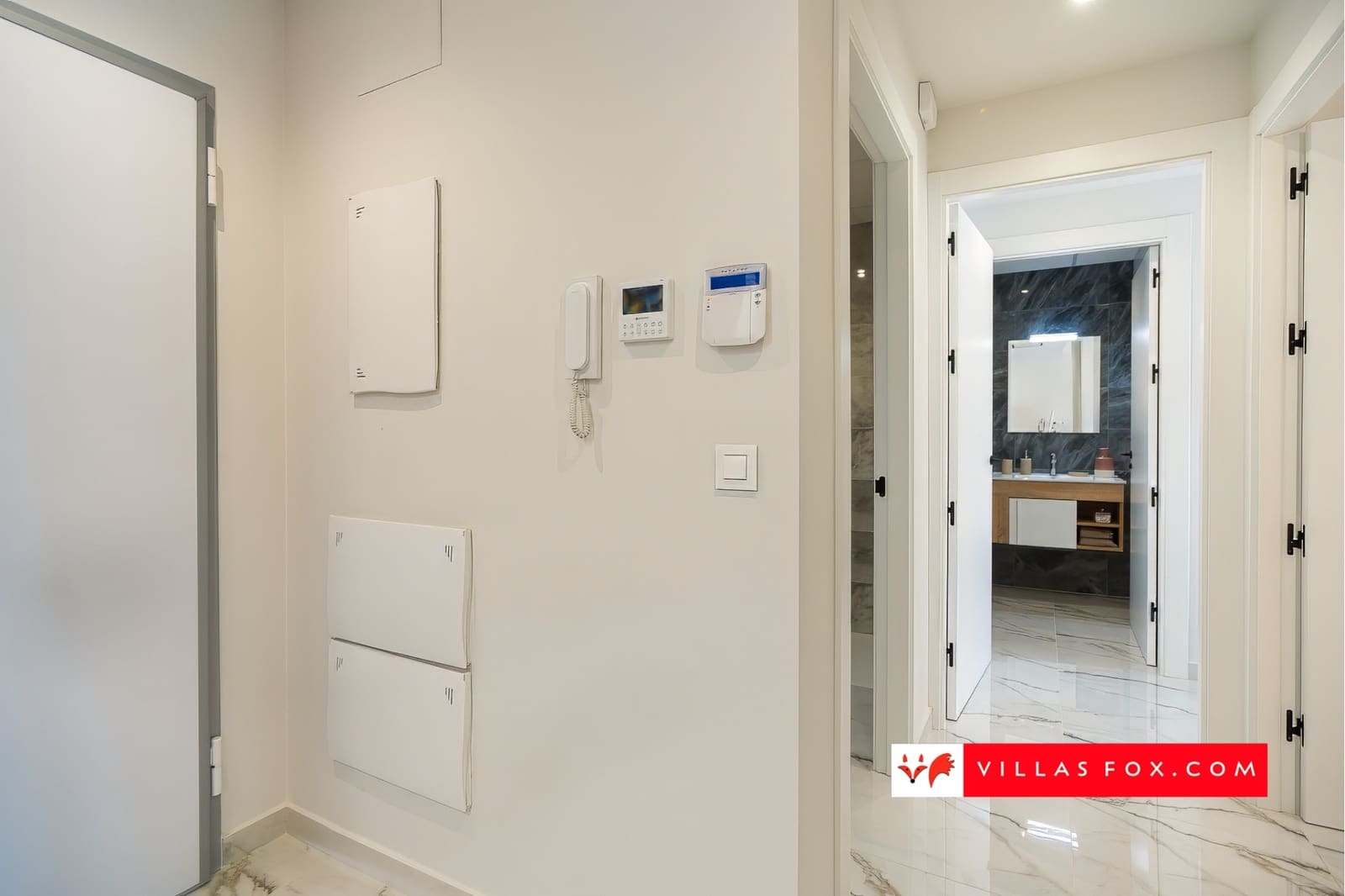 Apartamento de 2 habitaciones en San Miguel de Salinas en venta con piscina garaje - 219.000 € (Ref: 8942184)