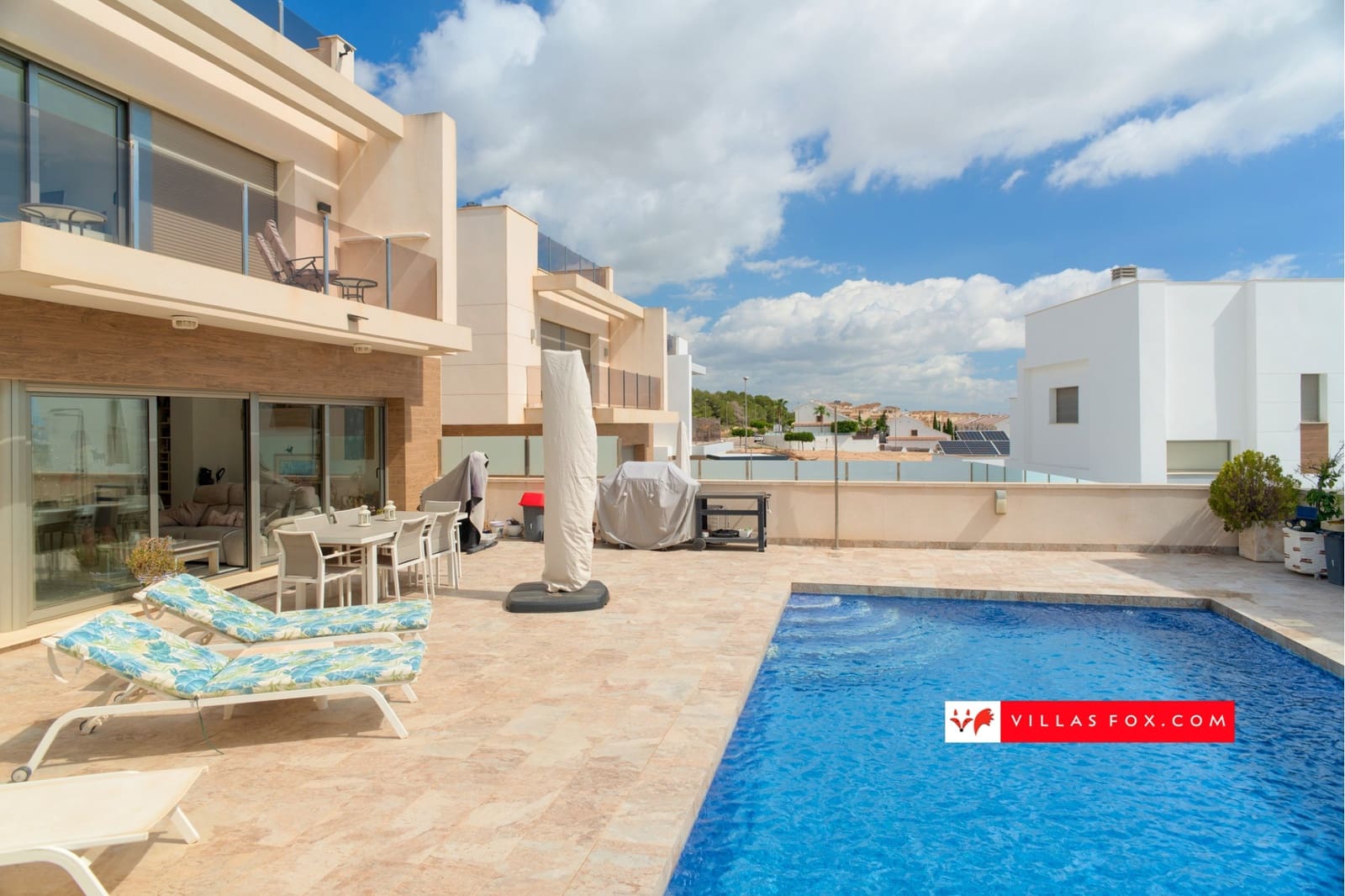 3 Zimmer Villa zu verkaufen in San Miguel de Salinas mit Pool - 429.000 € (Ref: 8981126)