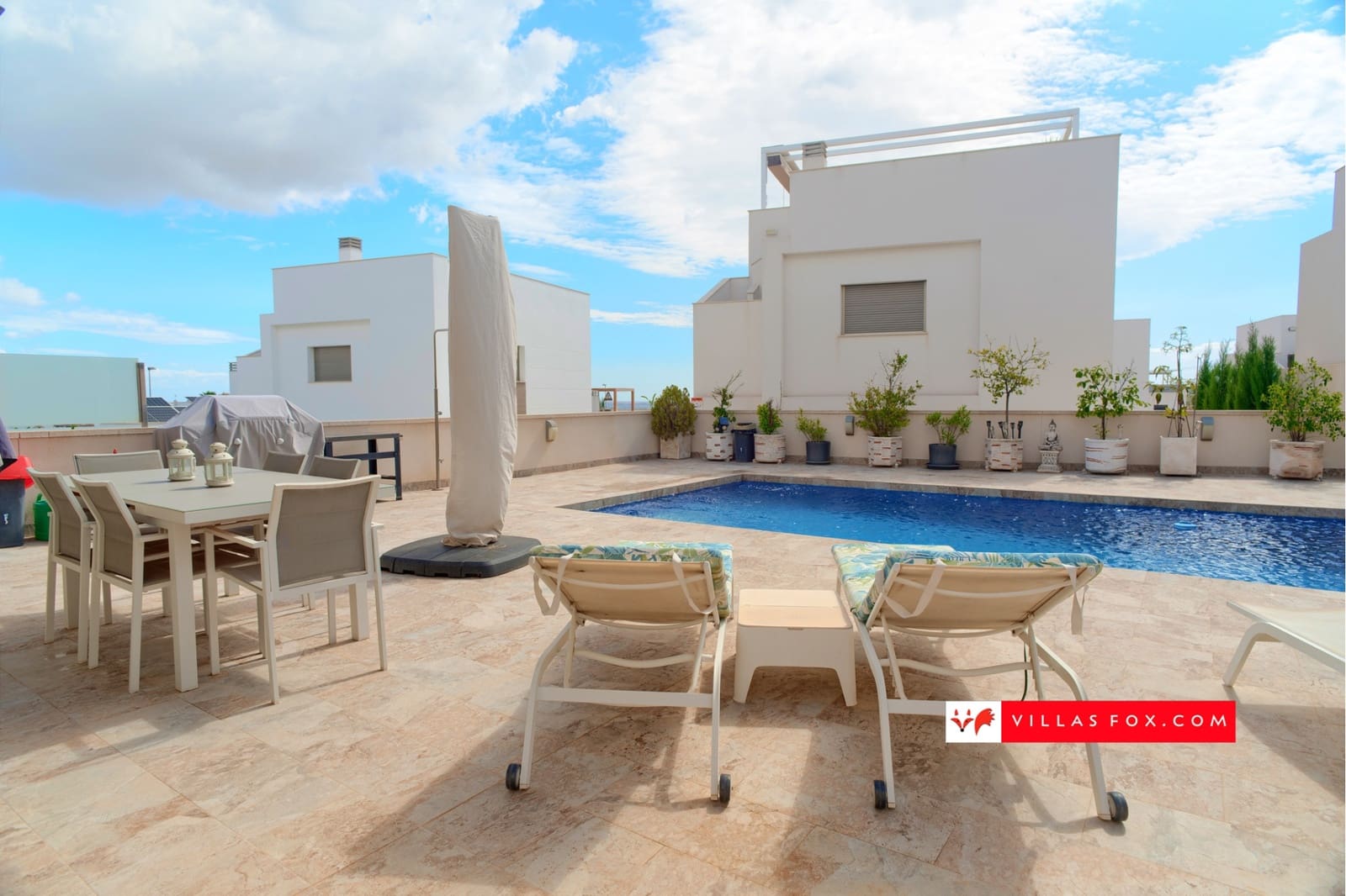 3 Zimmer Villa zu verkaufen in San Miguel de Salinas mit Pool - 429.000 € (Ref: 8981126)