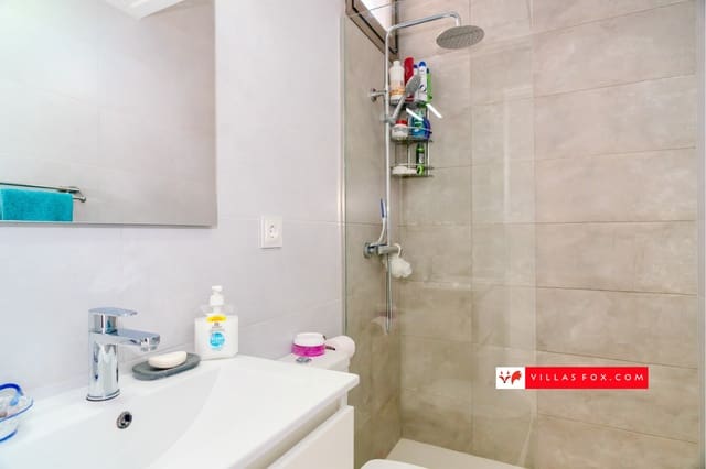 3 soveværelse Villa til salg i San Miguel de Salinas med swimmingpool - € 429.000 (Ref: 8981126)