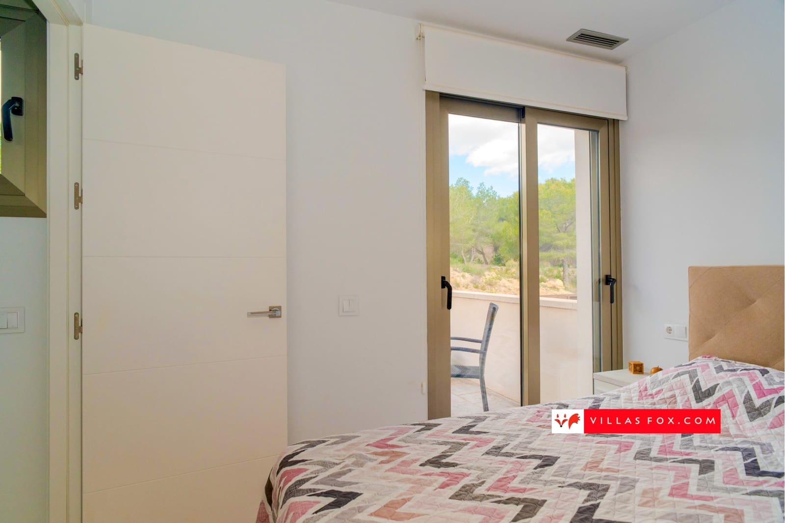 3 quarto Moradia para venda em San Miguel de Salinas com piscina - 429 000 € (Ref: 8981126)