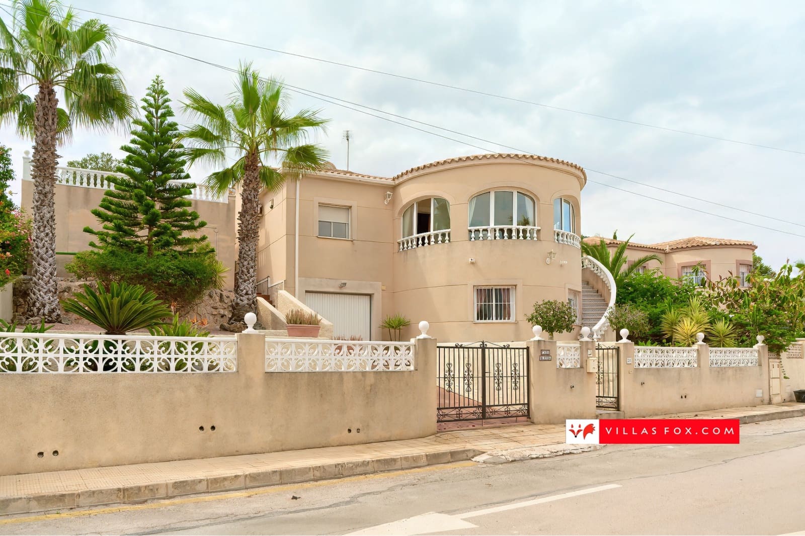 4 soverom Villa til salgs i San Miguel de Salinas med svømmebasseng garasje - € 360 000 (Ref: 8994283)