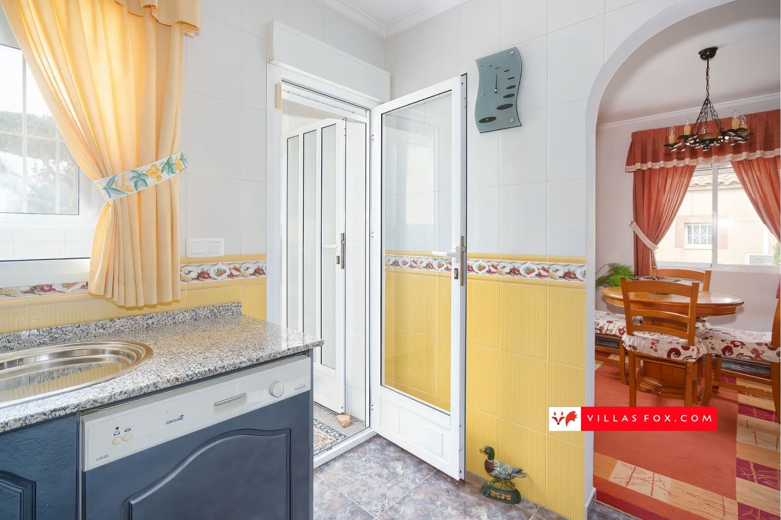 4 soverom Villa til salgs i San Miguel de Salinas med svømmebasseng garasje - € 360 000 (Ref: 8994283)