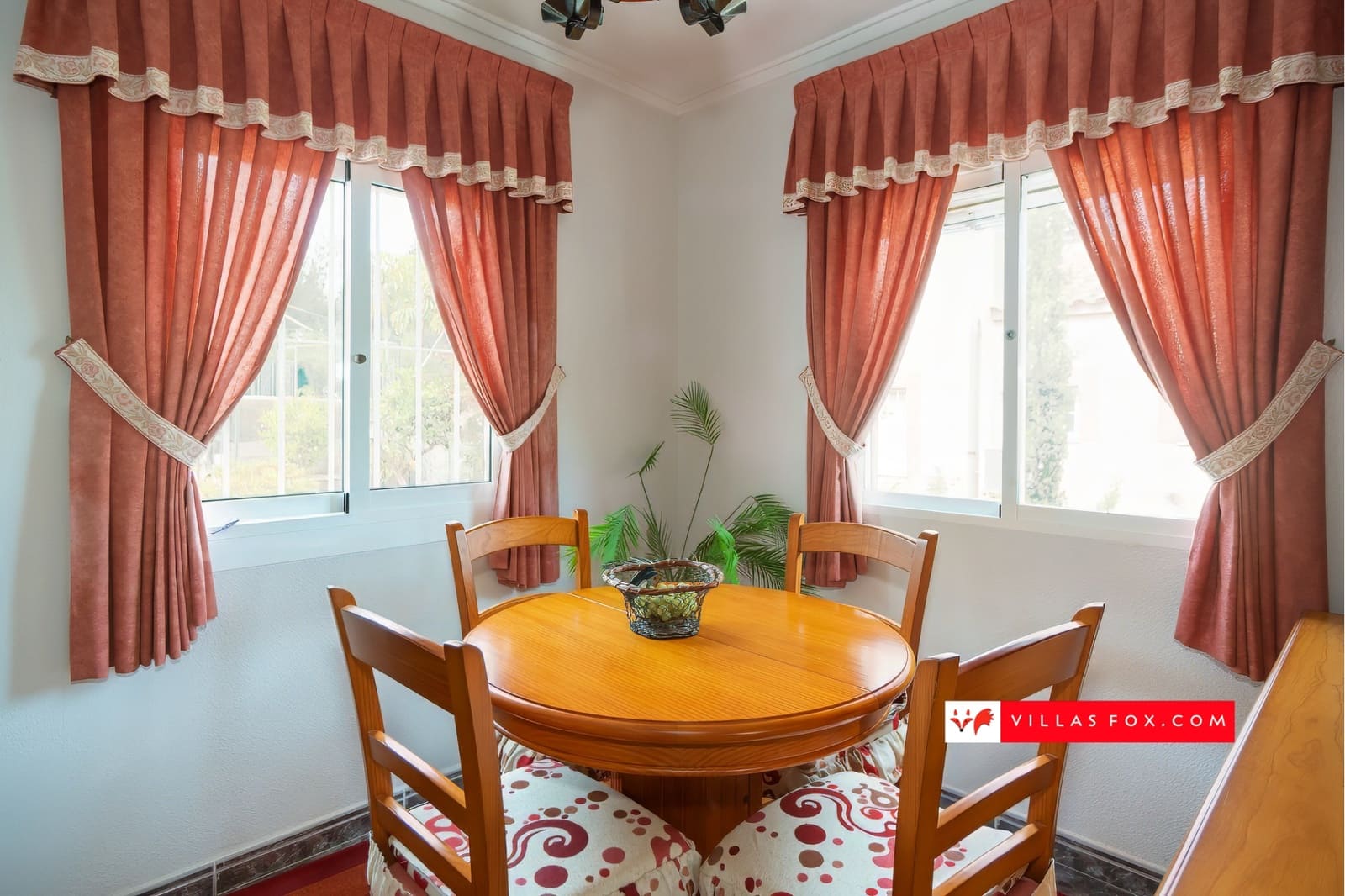 4 soverom Villa til salgs i San Miguel de Salinas med svømmebasseng garasje - € 360 000 (Ref: 8994283)