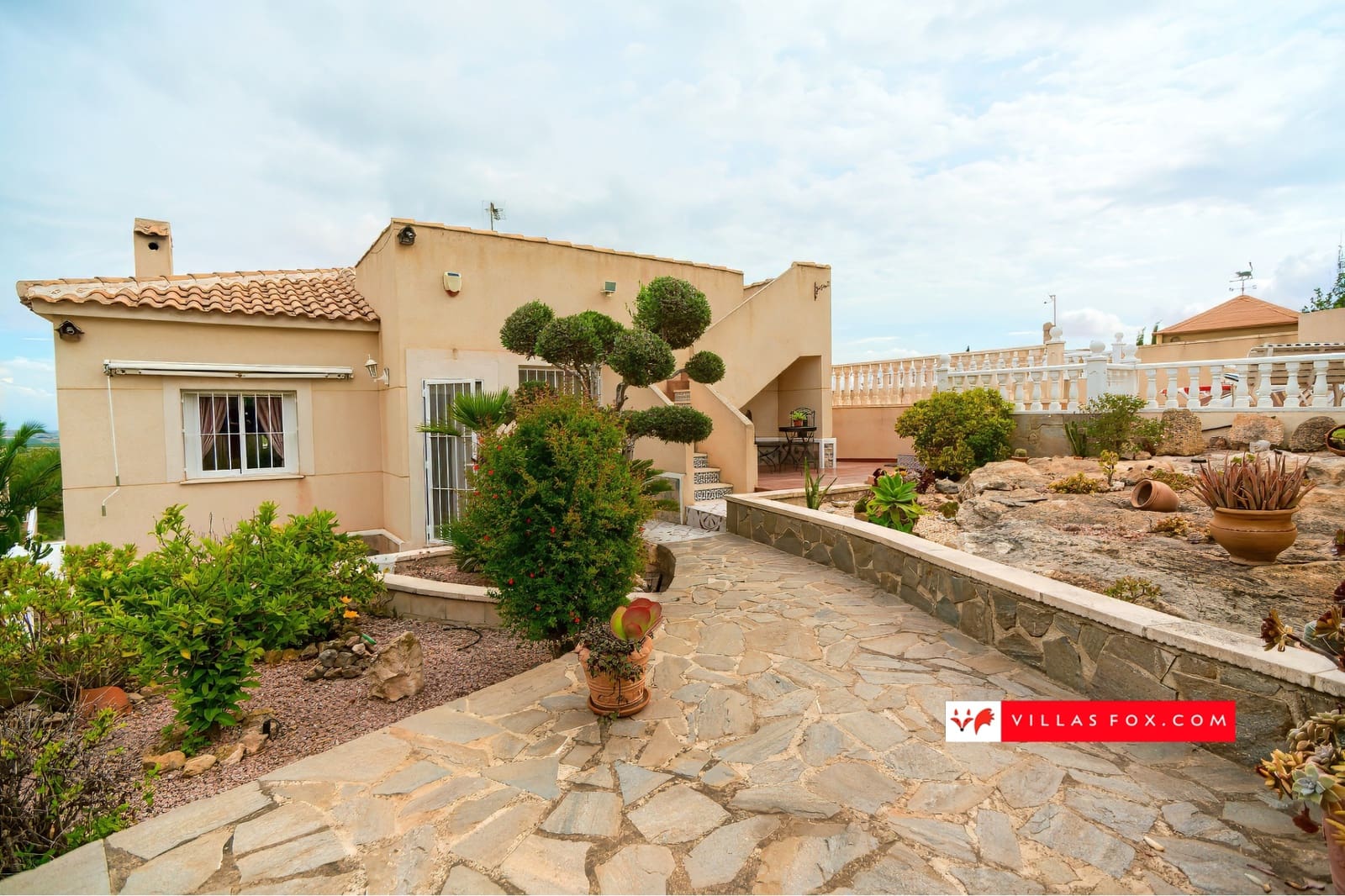 4 soverom Villa til salgs i San Miguel de Salinas med svømmebasseng garasje - € 360 000 (Ref: 8994283)