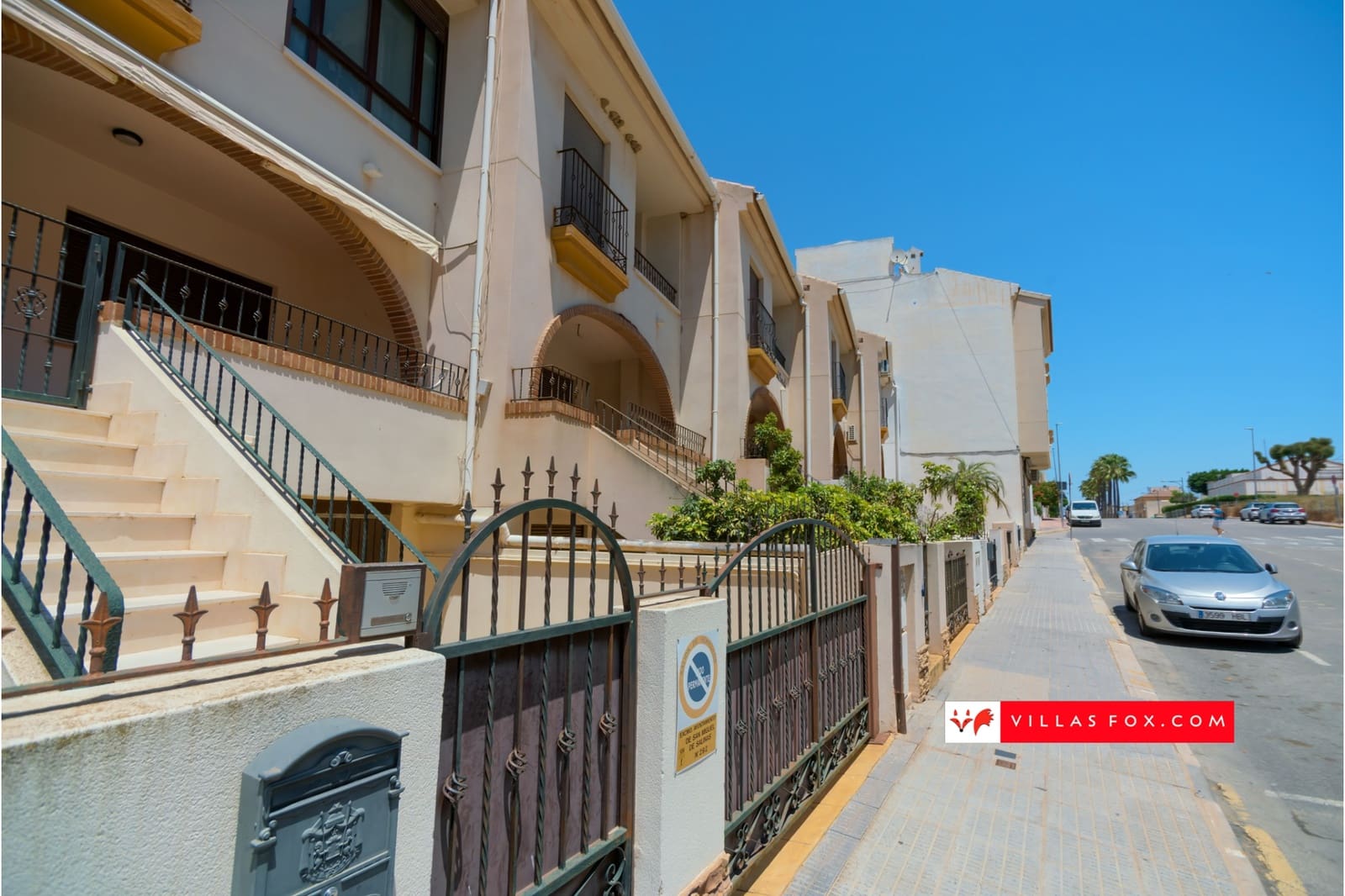 3 soveværelse Byhus til salg i San Miguel de Salinas med swimmingpool garage - € 249.000 (Ref: 9024970)