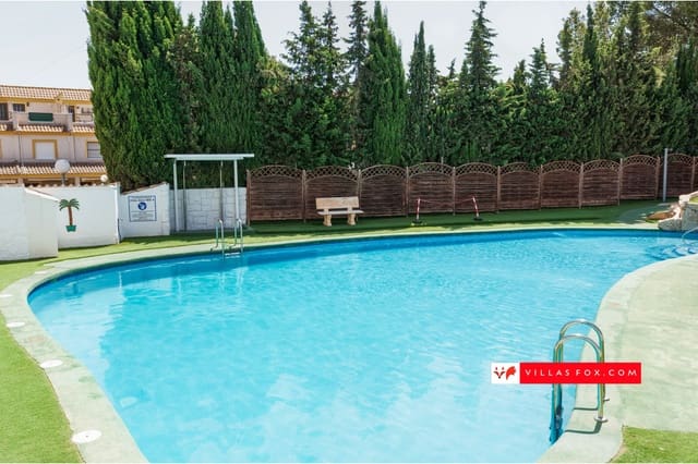 2 bedroom Townhouse for sale in Algorfa with pool - € 155,000 (Ref: 9142026)