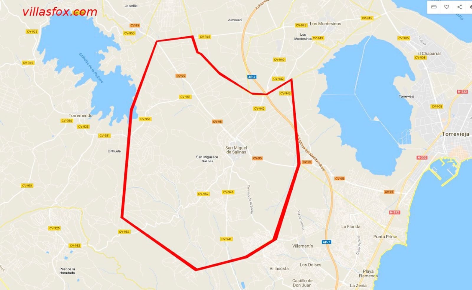 3 makuuhuone Huvila myytävänä paikassa San Miguel de Salinas mukana uima-altaan 
autotalli - 349 000 € (Ref: 9240912)