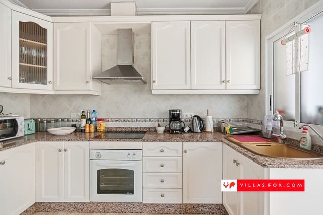 3 makuuhuone Huvila myytävänä paikassa San Miguel de Salinas mukana uima-altaan 
autotalli - 349 000 € (Ref: 9240912)