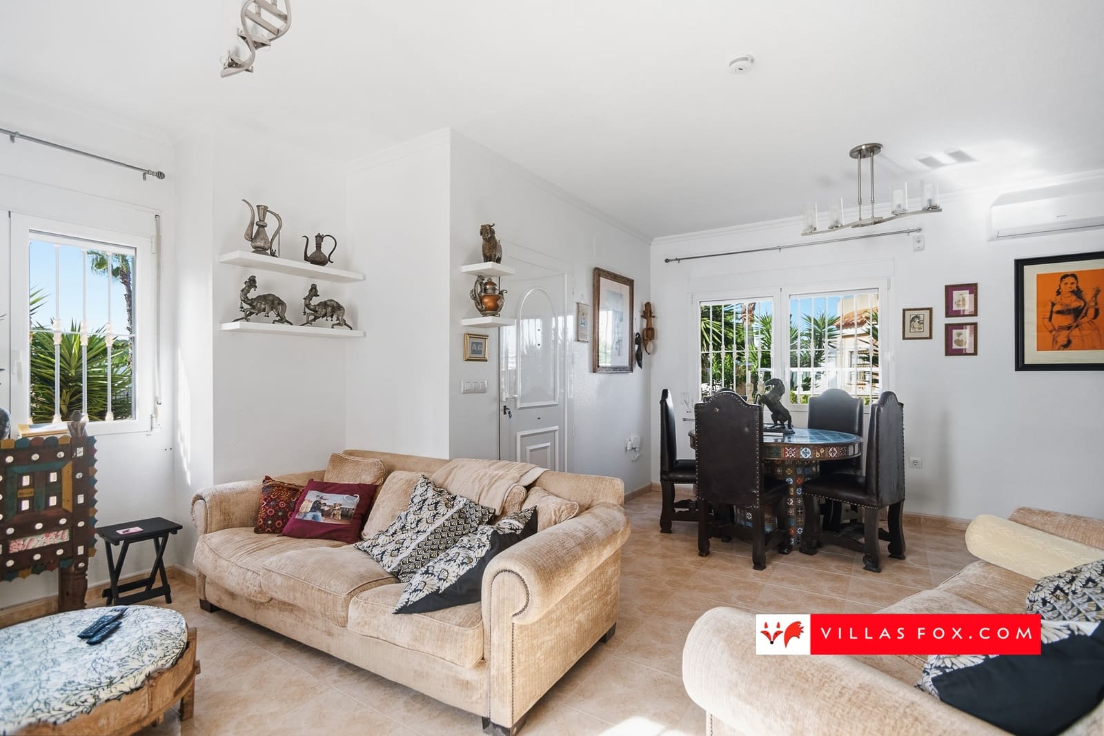 3 makuuhuone Huvila myytävänä paikassa San Miguel de Salinas mukana uima-altaan 
autotalli - 349 000 € (Ref: 9240912)