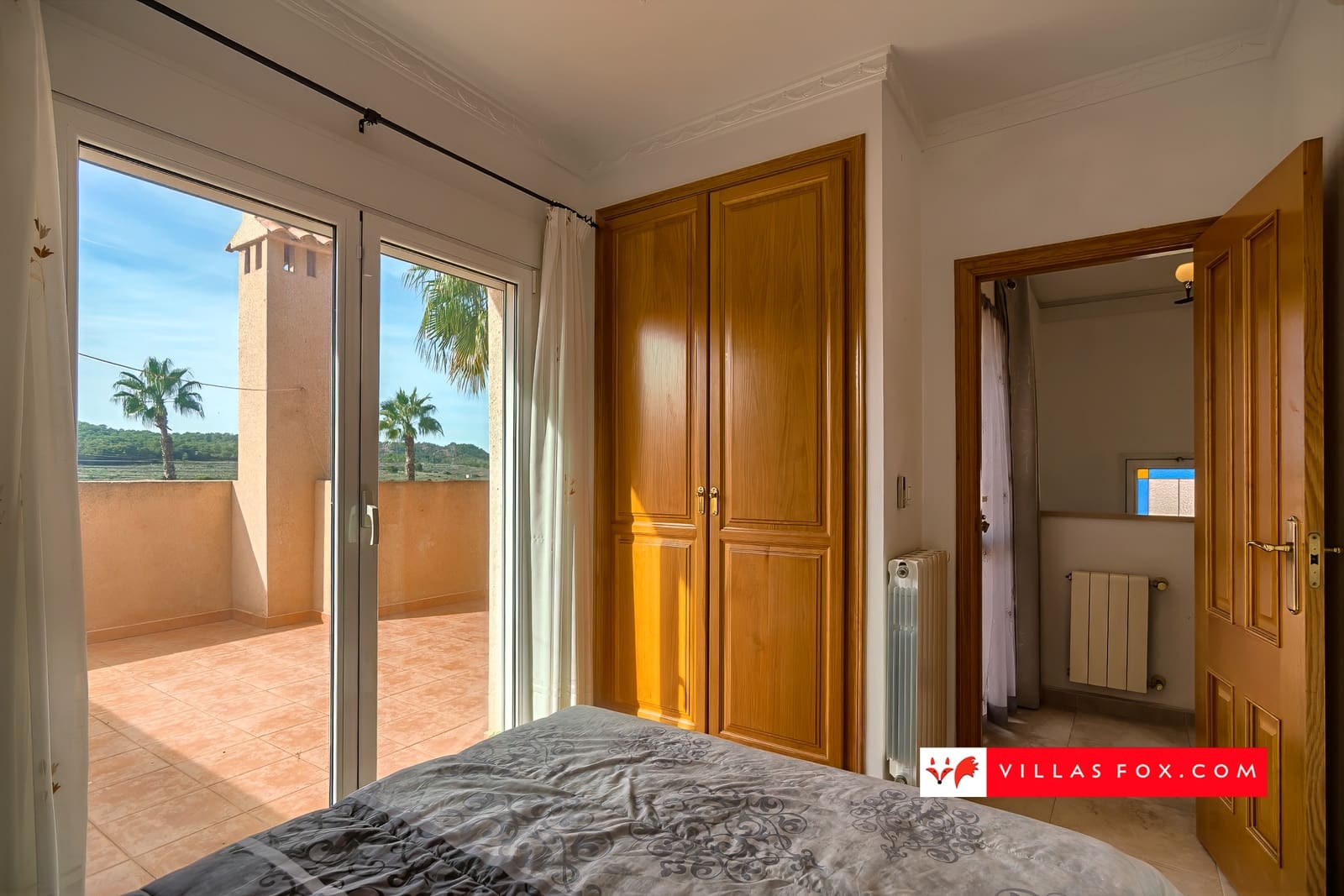 3 makuuhuone Huvila myytävänä paikassa San Miguel de Salinas mukana uima-altaan 
autotalli - 349 000 € (Ref: 9240912)