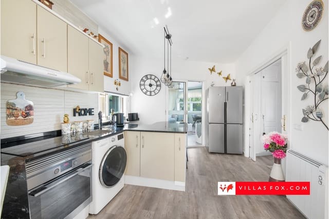 Apartamento de 2 habitaciones en San Miguel de Salinas en venta - 110.000 € (Ref: 9242592)