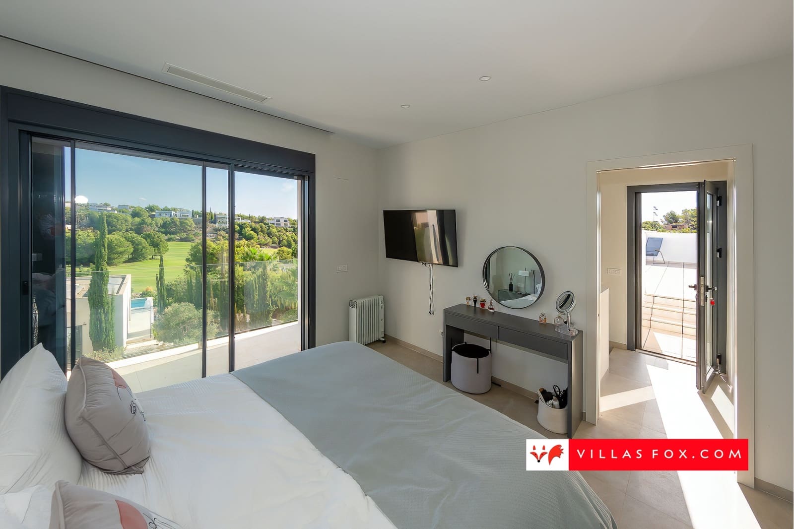 3 bedroom Villa for sale in Orihuela Costa with pool garage - € 995,000 (Ref: 9265633)