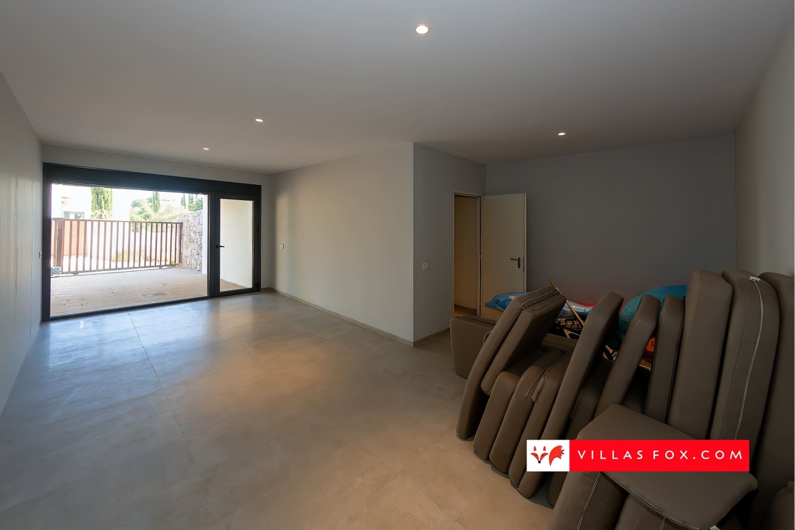 3 bedroom Villa for sale in Orihuela Costa with pool garage - € 995,000 (Ref: 9265633)