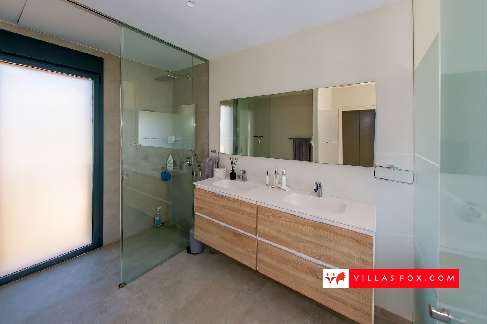 3 bedroom Villa for sale in Orihuela Costa with pool garage - € 995,000 (Ref: 9265633)