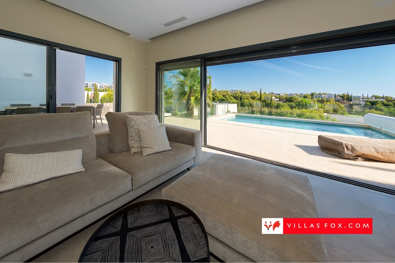 3 bedroom Villa for sale in Orihuela Costa with pool garage - € 995,000 (Ref: 9265633)