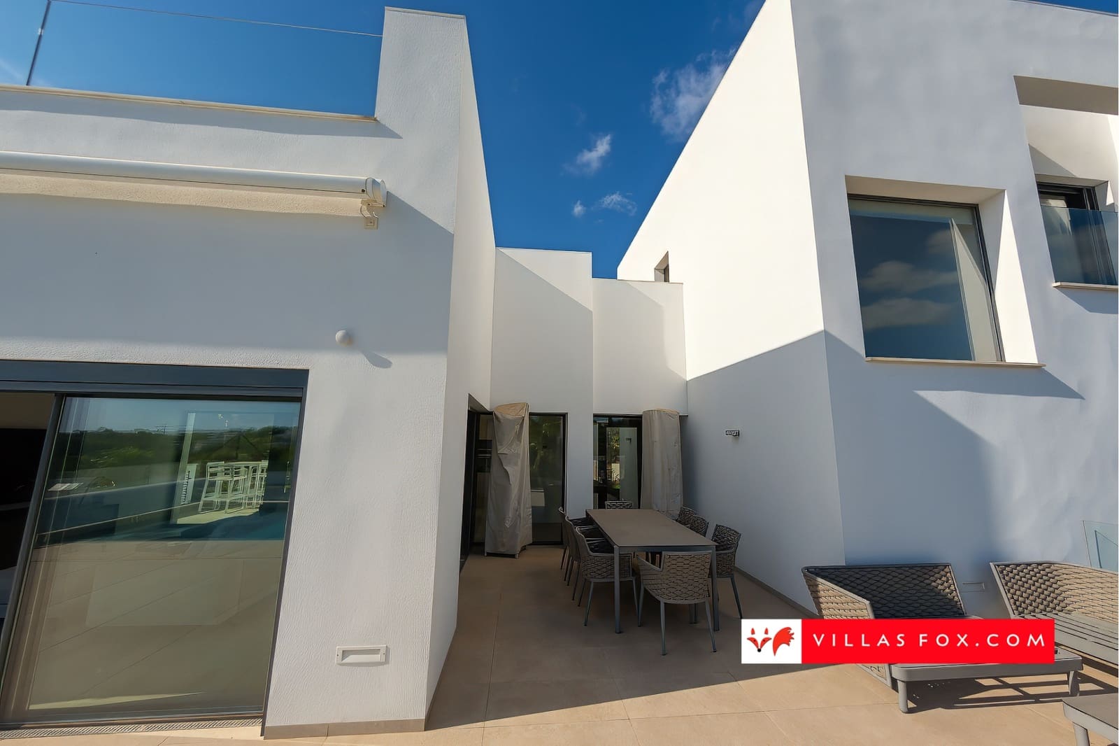 3 bedroom Villa for sale in Orihuela Costa with pool garage - € 995,000 (Ref: 9265633)