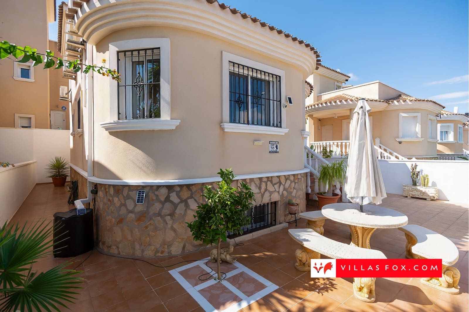 Chalet de 4 habitaciones en San Miguel de Salinas en venta con piscina - 269.950 € (Ref: 9278542)