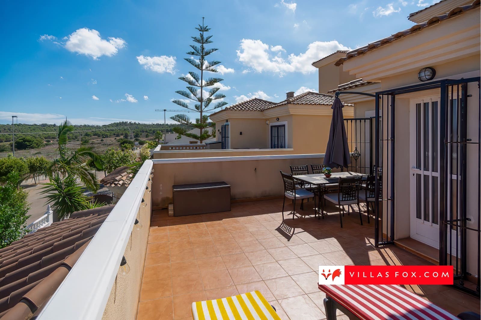 Chalet de 4 habitaciones en San Miguel de Salinas en venta con piscina - 269.950 € (Ref: 9278542)