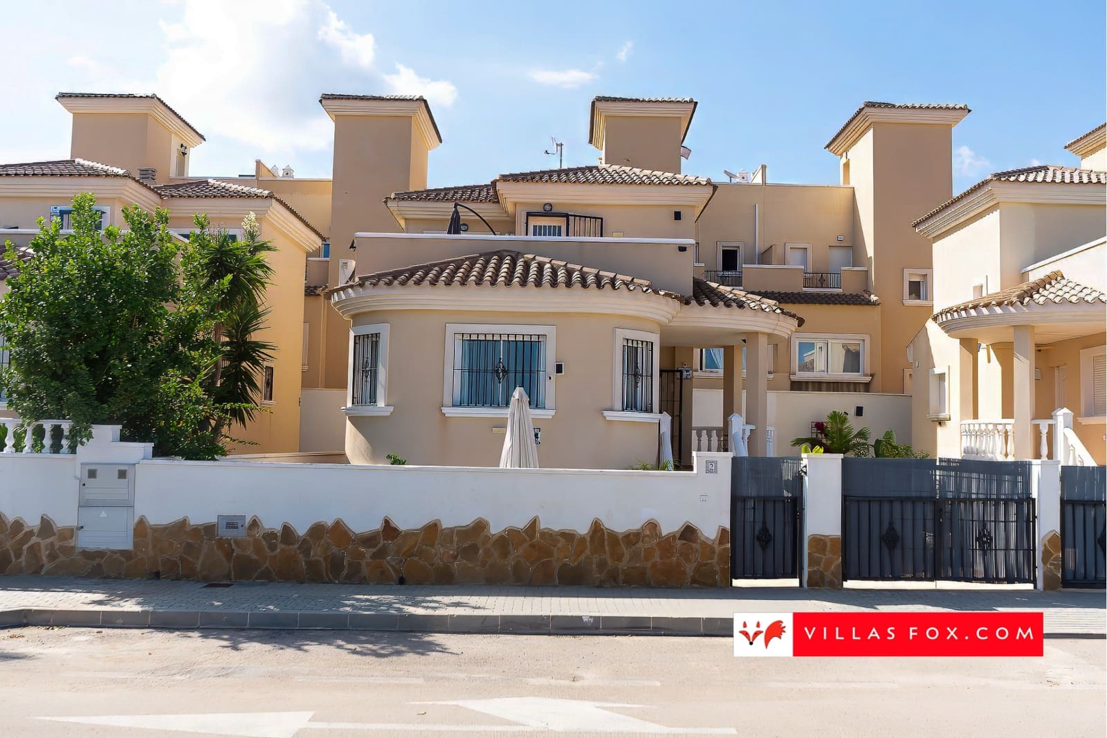 Chalet de 4 habitaciones en San Miguel de Salinas en venta con piscina - 269.950 € (Ref: 9278542)