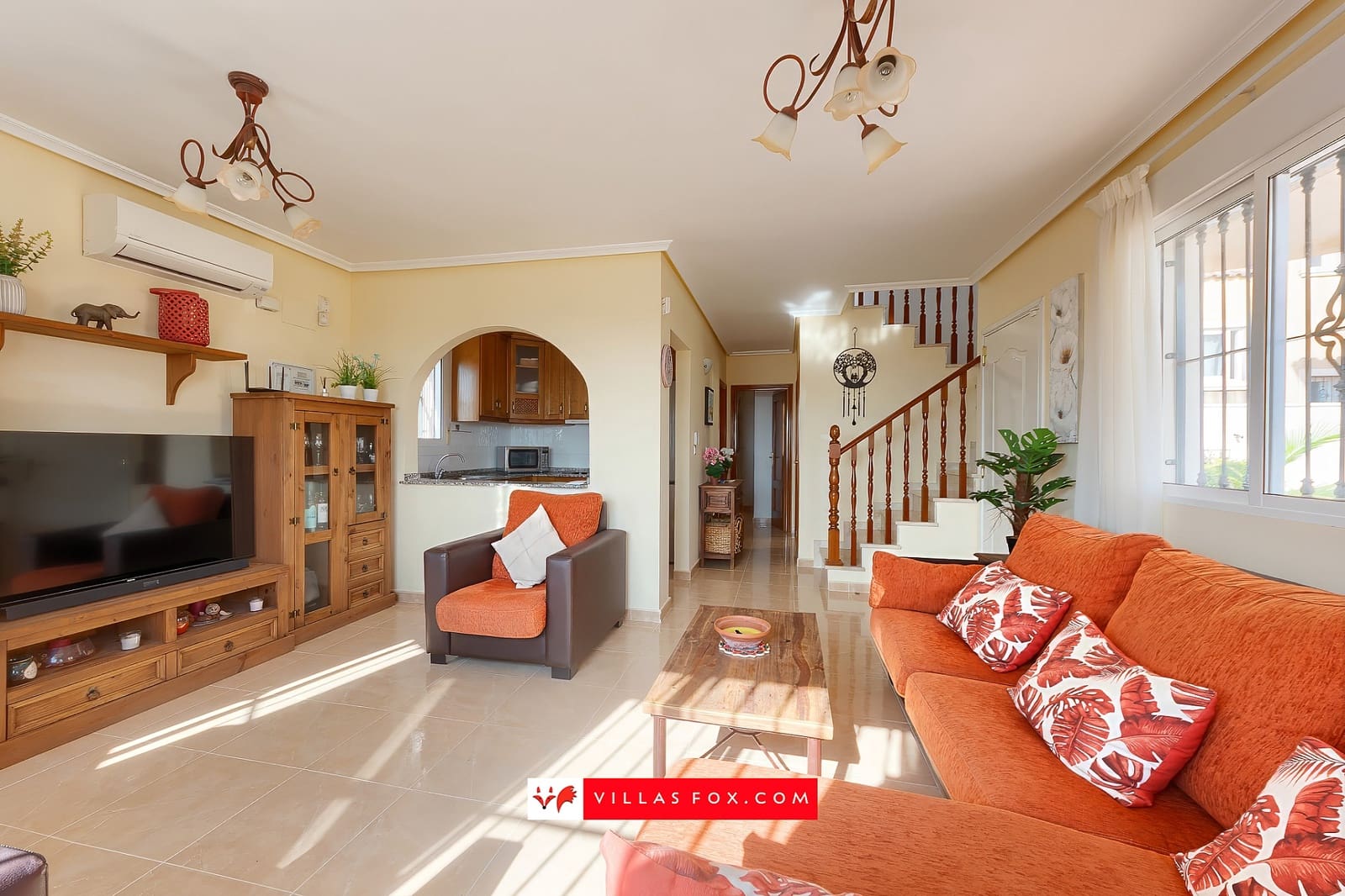 4 bedroom Villa for sale in San Miguel de Salinas with pool - € 259,000 (Ref: 9278542)