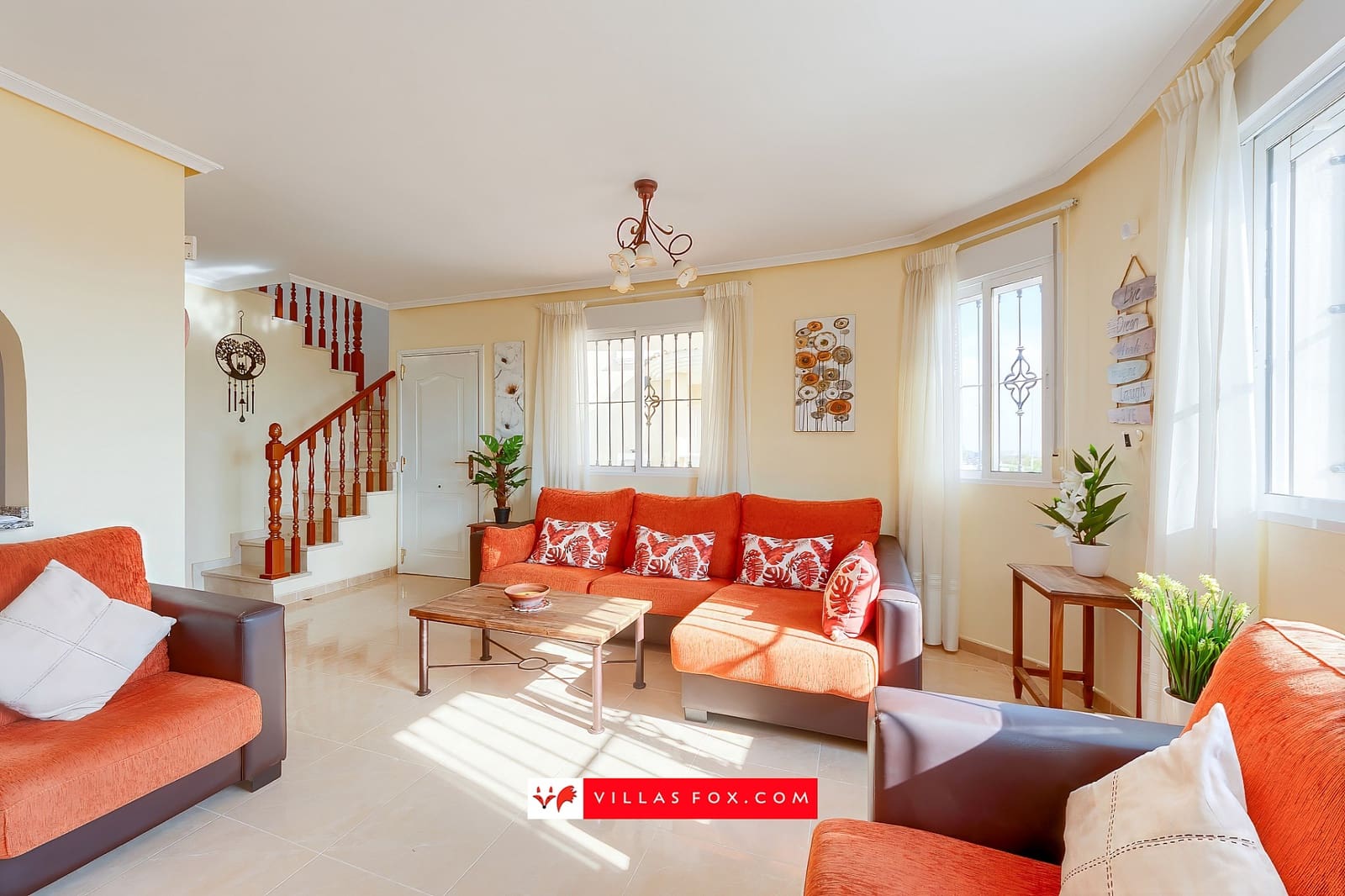 4 bedroom Villa for sale in San Miguel de Salinas with pool - € 259,000 (Ref: 9278542)