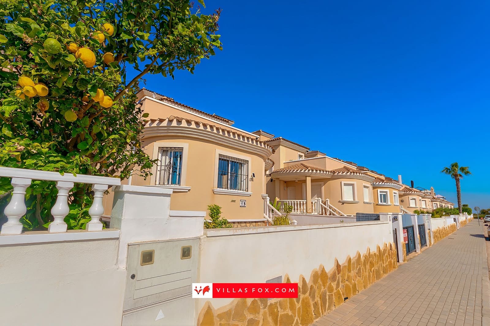 4 bedroom Villa for sale in San Miguel de Salinas with pool - € 259,000 (Ref: 9278542)