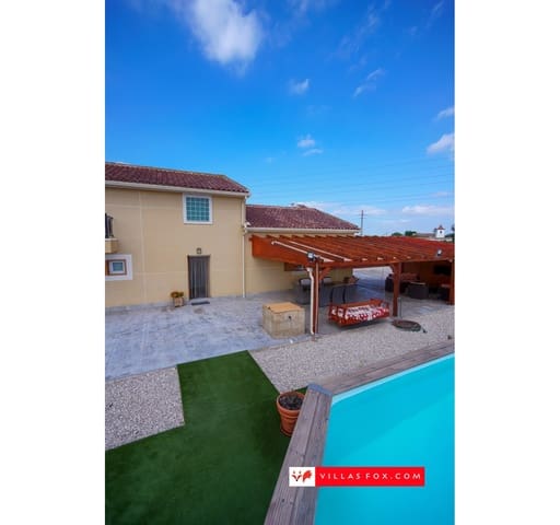 Chalet de 5 habitaciones en San Miguel de Salinas en venta con piscina - 450.000 € (Ref: 9296545)