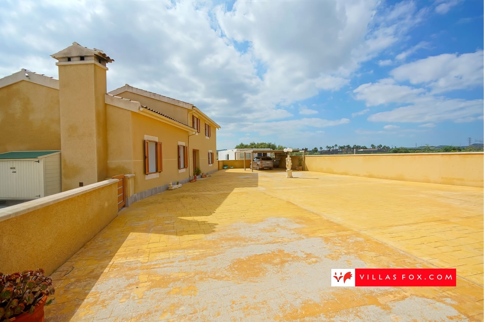 Chalet de 5 habitaciones en San Miguel de Salinas en venta con piscina - 450.000 € (Ref: 9296545)