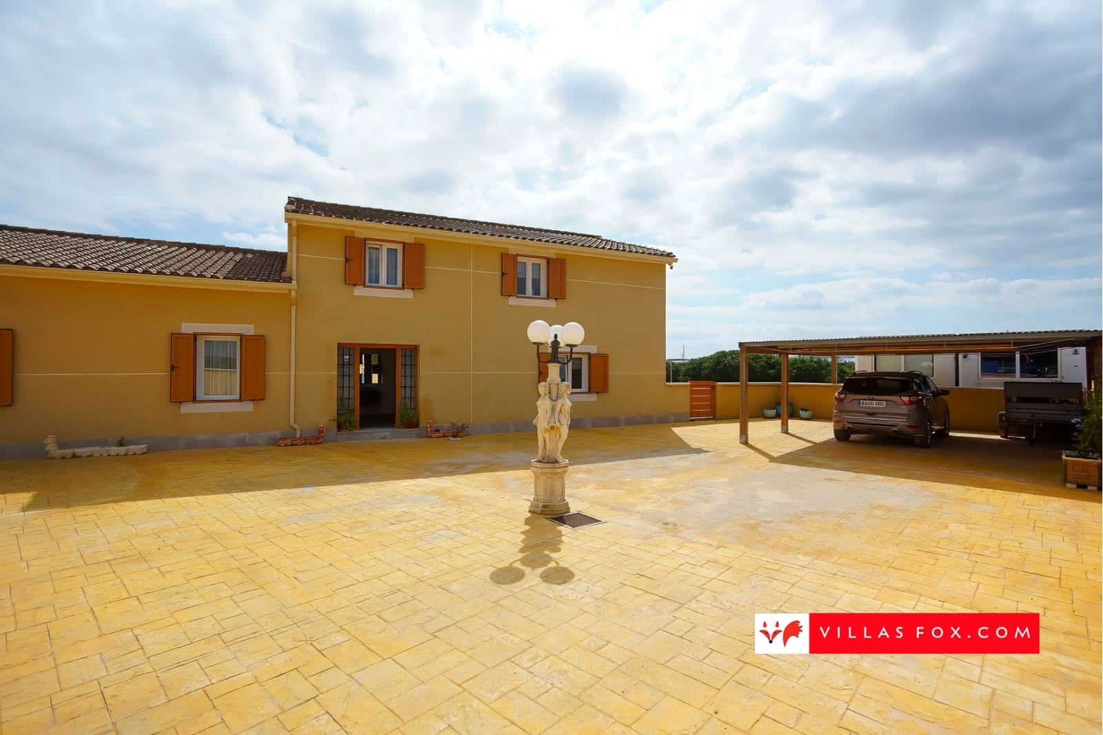 Chalet de 5 habitaciones en San Miguel de Salinas en venta con piscina - 450.000 € (Ref: 9296545)