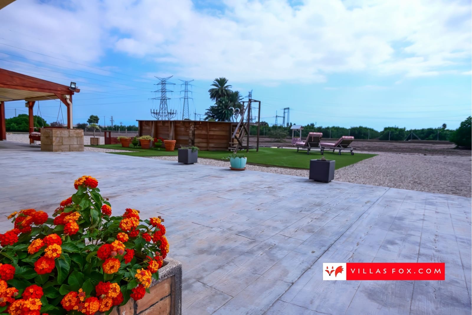 Chalet de 5 habitaciones en San Miguel de Salinas en venta con piscina - 450.000 € (Ref: 9296545)