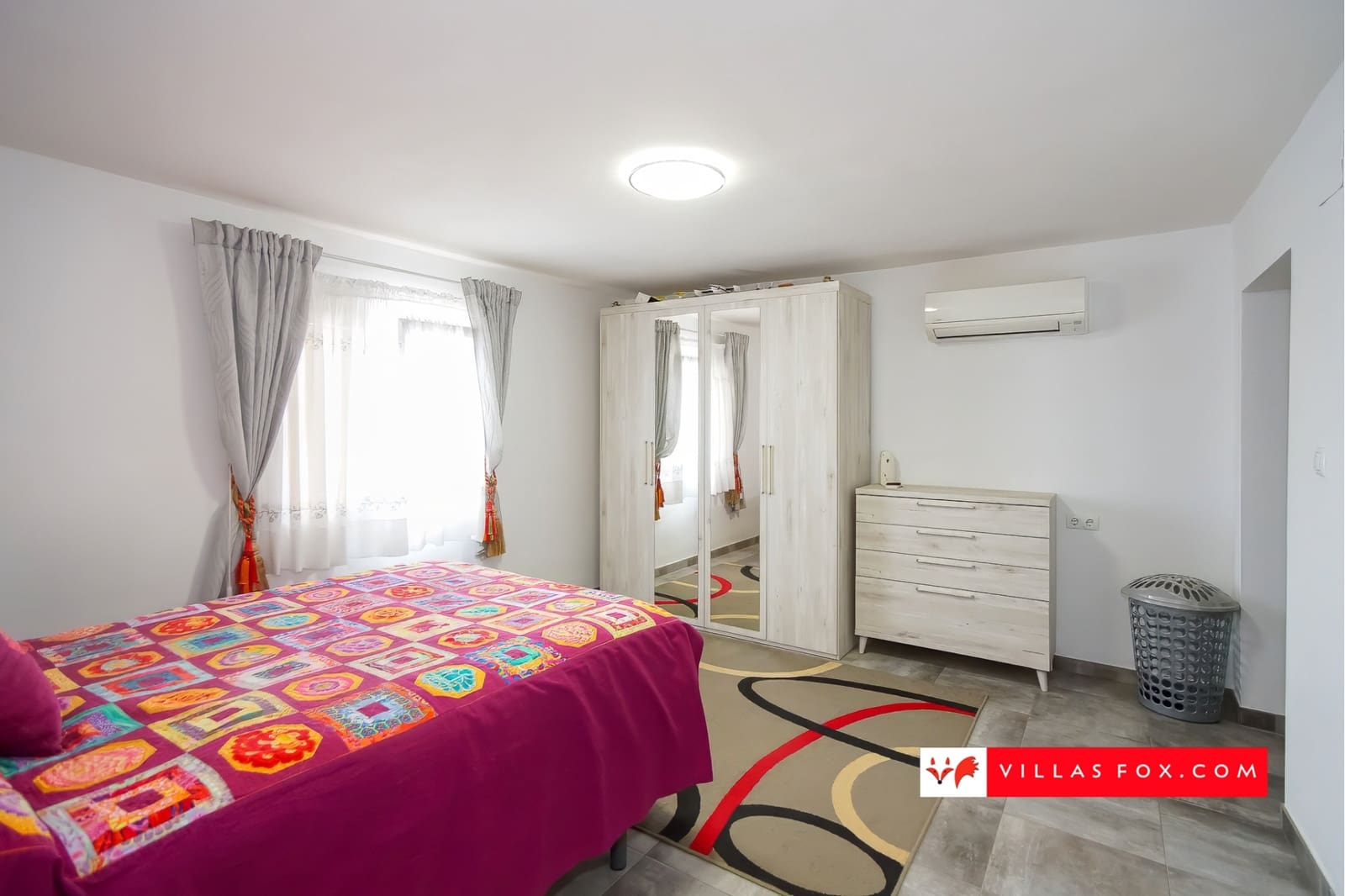 Chalet de 5 habitaciones en San Miguel de Salinas en venta con piscina - 450.000 € (Ref: 9296545)