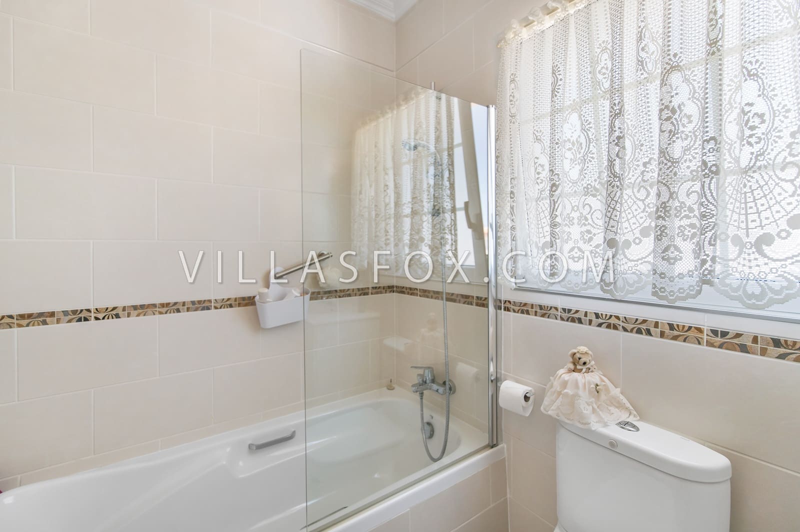 3 soveværelse Villa til salg i San Miguel de Salinas med swimmingpool garage - € 375.000 (Ref: 9302010)
