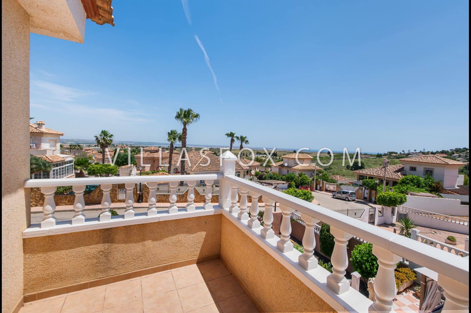 3 soveværelse Villa til salg i San Miguel de Salinas med swimmingpool garage - € 375.000 (Ref: 9302010)