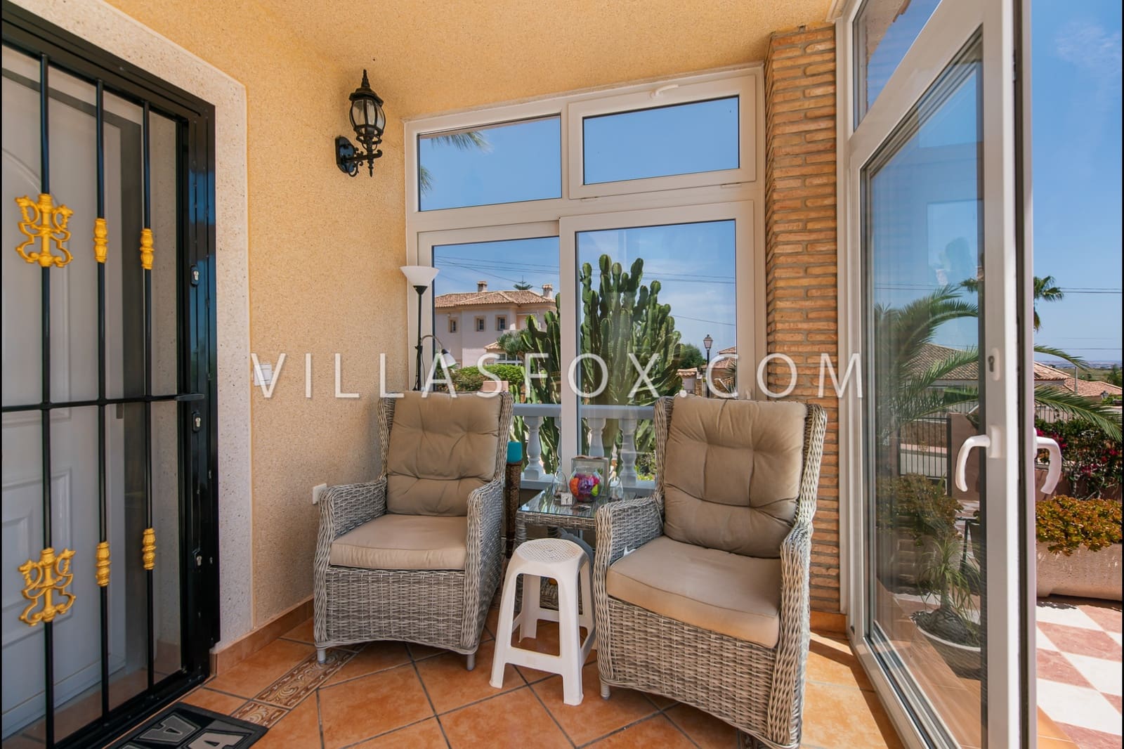 3 soveværelse Villa til salg i San Miguel de Salinas med swimmingpool garage - € 375.000 (Ref: 9302010)