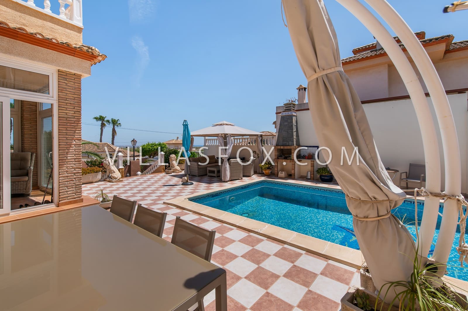 3 soveværelse Villa til salg i San Miguel de Salinas med swimmingpool garage - € 375.000 (Ref: 9302010)