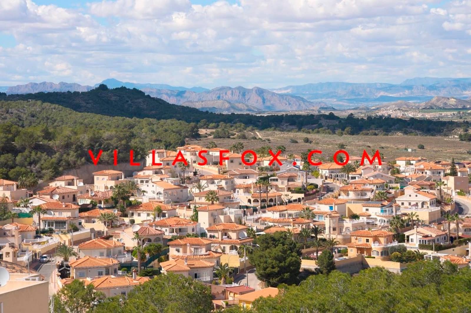 3 soveværelse Villa til salg i San Miguel de Salinas med swimmingpool garage - € 375.000 (Ref: 9302010)