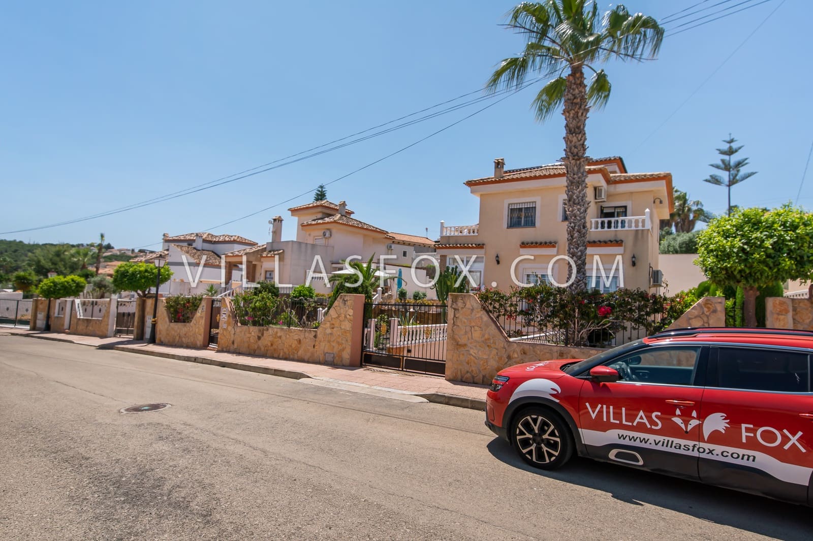 3 soveværelse Villa til salg i San Miguel de Salinas med swimmingpool garage - € 375.000 (Ref: 9302010)