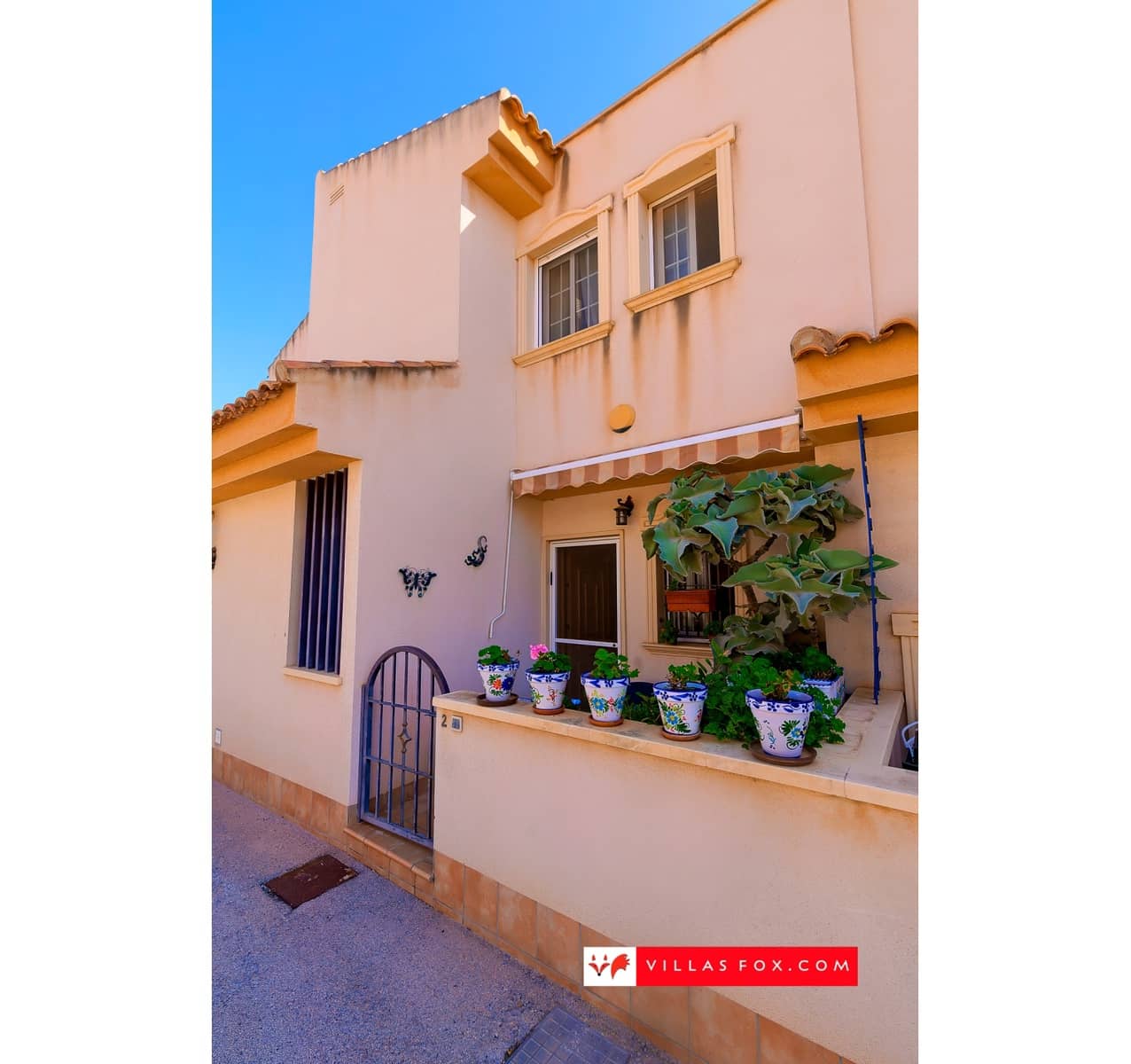 3 soveværelse Byhus til salg i San Miguel de Salinas med swimmingpool - € 189.500 (Ref: 9311607)