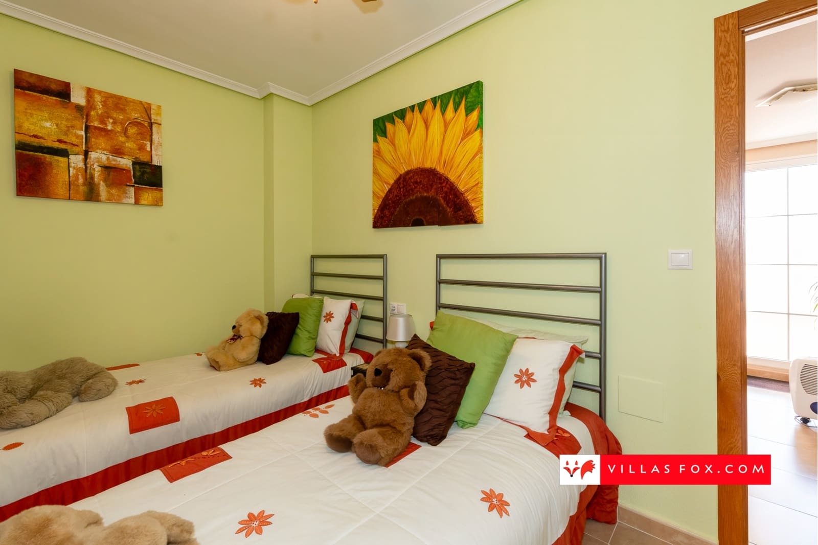 3 soveværelse Byhus til salg i San Miguel de Salinas med swimmingpool - € 189.500 (Ref: 9311607)