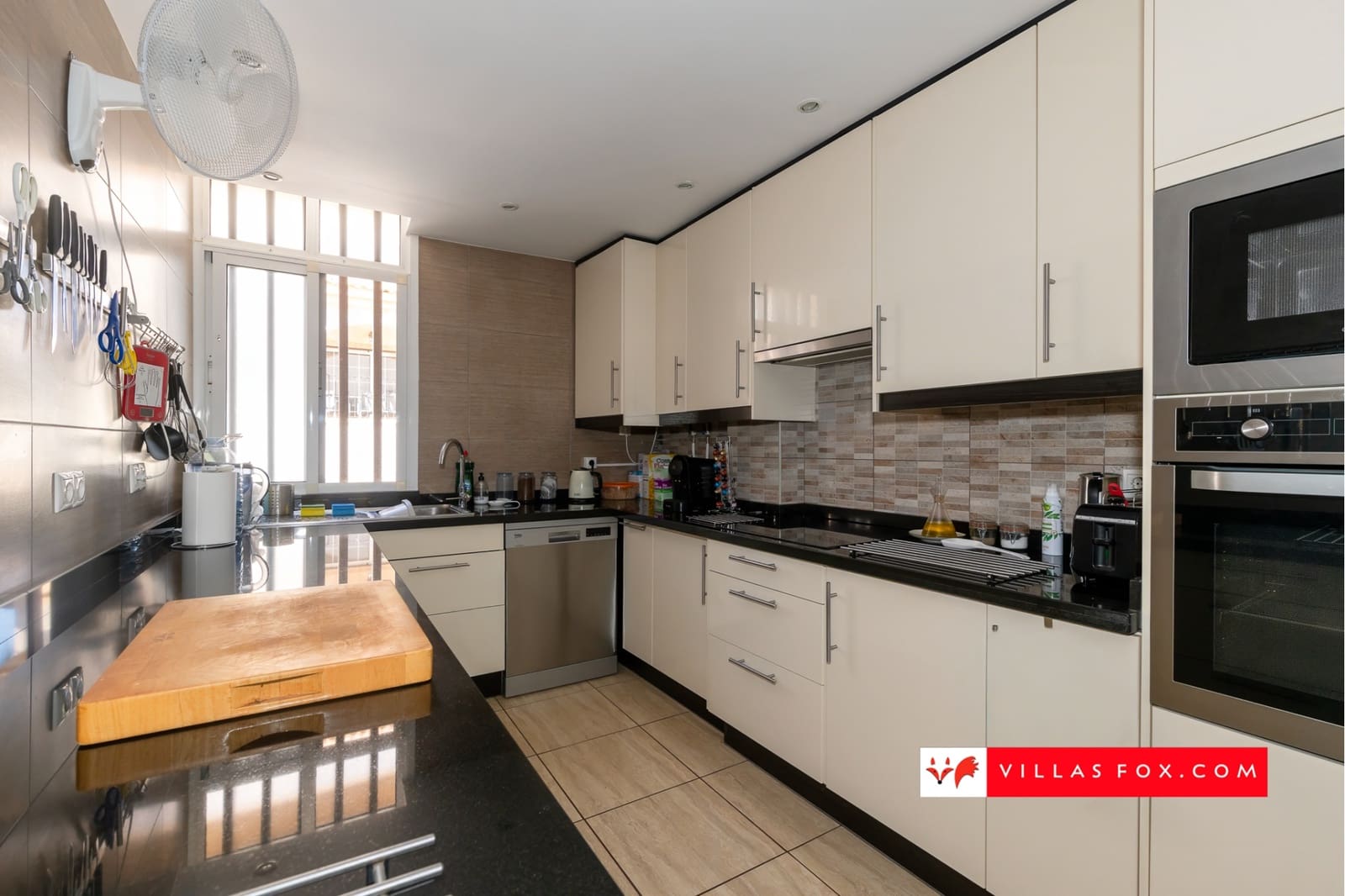 3 soveværelse Byhus til salg i San Miguel de Salinas med swimmingpool - € 189.500 (Ref: 9311607)