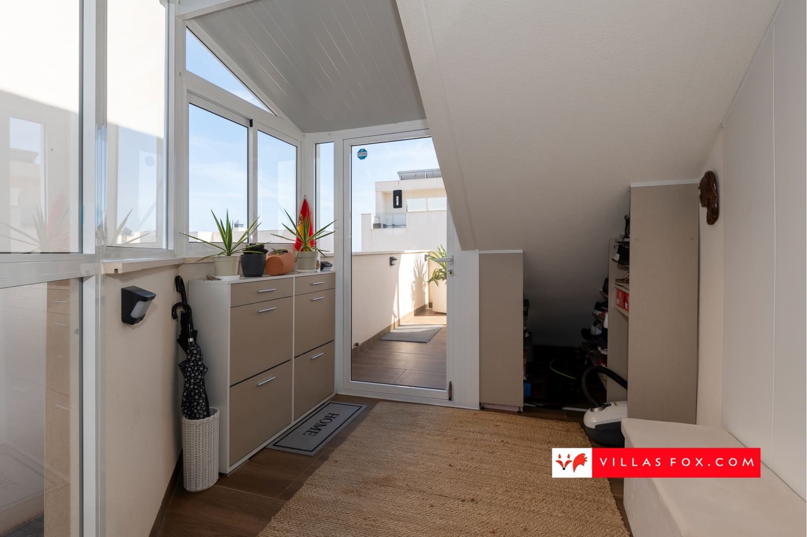 2 makuuhuone Huoneisto myytävänä paikassa San Miguel de Salinas mukana uima-altaan 
autotalli - 329 000 € (Ref: 9325786)