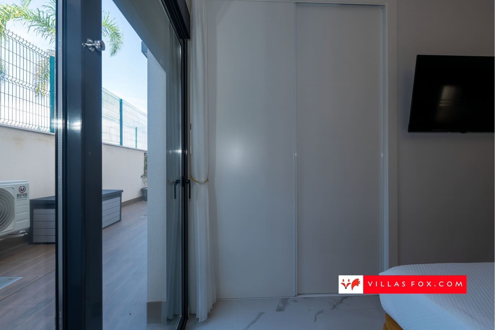 2 makuuhuone Huoneisto myytävänä paikassa San Miguel de Salinas mukana uima-altaan 
autotalli - 329 000 € (Ref: 9325786)