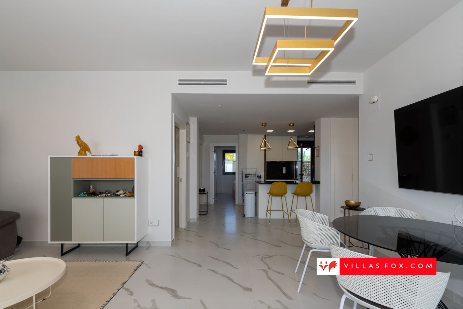 2 makuuhuone Huoneisto myytävänä paikassa San Miguel de Salinas mukana uima-altaan 
autotalli - 329 000 € (Ref: 9325786)