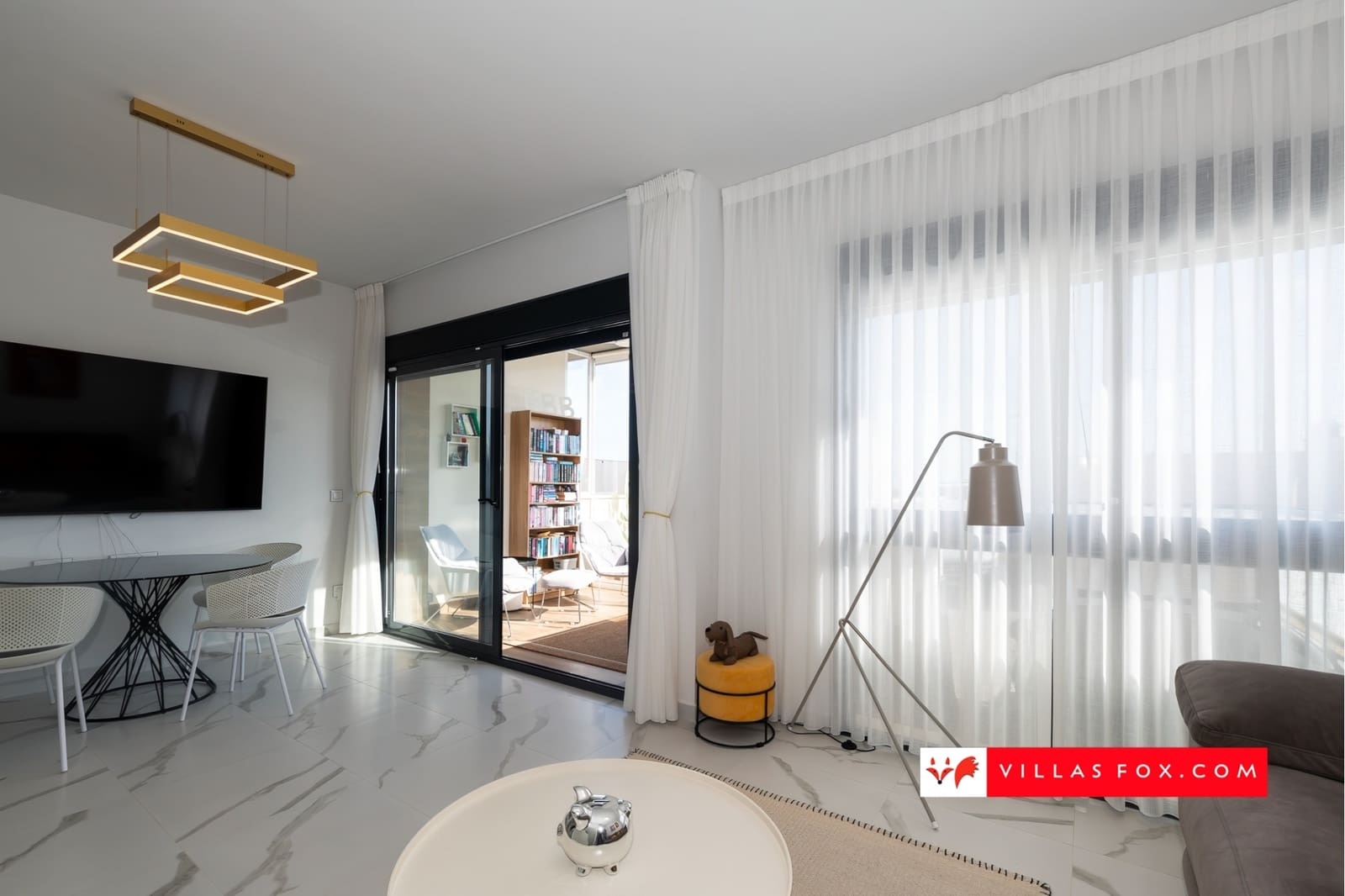 2 makuuhuone Huoneisto myytävänä paikassa San Miguel de Salinas mukana uima-altaan 
autotalli - 329 000 € (Ref: 9325786)